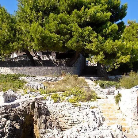 Sea-view Apartments, 2 Bedrooms, 2 Baths, 50 Meters From Beach! Apartment Trogir