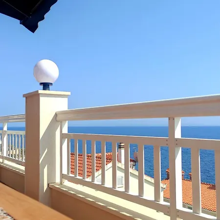 Sea-view Apartments, 2 Bedrooms, 2 Baths, 50 Meters From Beach! Appartamento *