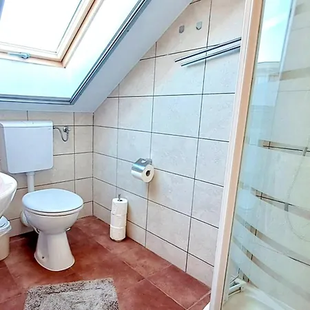 Appartamento Sea-view Apartments, 2 Bedrooms, 2 Baths, 50 Meters From Beach! Traù