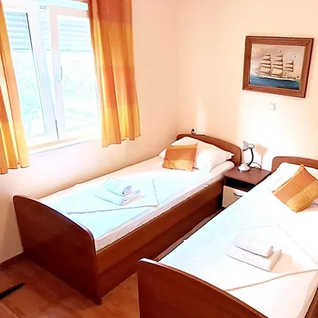 Appartamento Sea-view Apartments, 2 Bedrooms, 2 Baths, 50 Meters From Beach! *