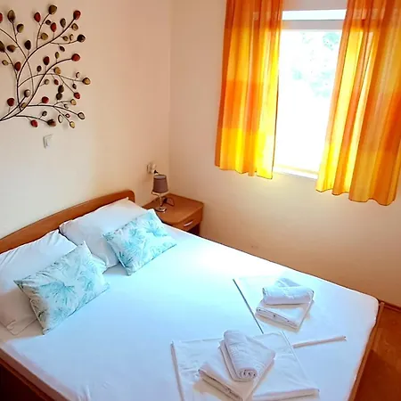 Sea-view Apartments, 2 Bedrooms, 2 Baths, 50 Meters From Beach! * Trogir
