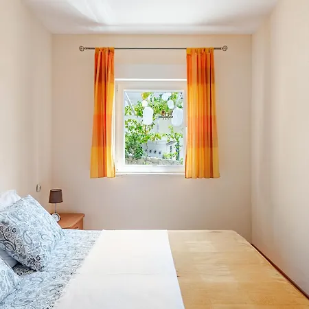 Appartamento Sea-view Apartments, 2 Bedrooms, 2 Baths, 50 Meters From Beach! *