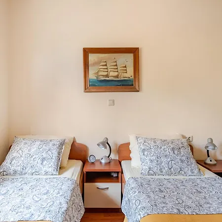 Appartamento Sea-view Apartments, 2 Bedrooms, 2 Baths, 50 Meters From Beach!